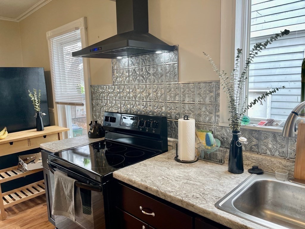 15 Maple St unit 1, Lynn, MA 01904 - photo 6