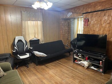 81 Foster St, Fall River, MA 02721 - photo 4