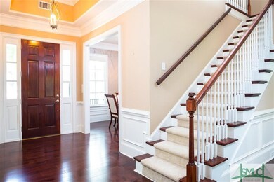Foyer: This home has high ceilings, beautiful mold