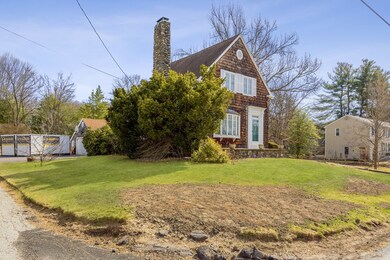 27 Pleasant St, Plainville, MA 02762 - photo 2