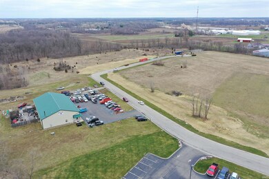 9356 E Commerce Dr, Churubusco, IN 46723 - photo 7