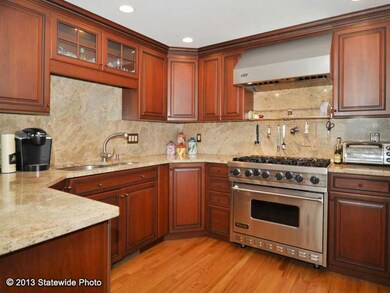 22 Miles Ave unit 16, Providence, RI 02906 - photo 7