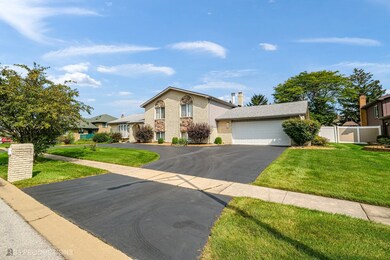 18609 Neal Cir, Country Club Hills, IL 60478 - photo 2