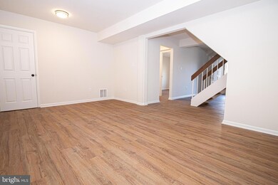 9508 Miranda Ct, Fairfax, VA 22031 - photo 7