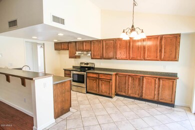 3138 W Laurie LN-6