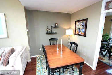 2406 Garnett Dr, Alexandria, VA 22311 - photo 3