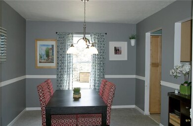 The Dining area is tastefully presented!