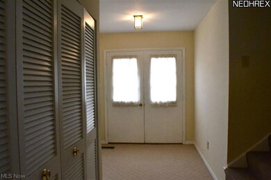 156 Timber Ln, Aurora, OH 44202 - photo 2