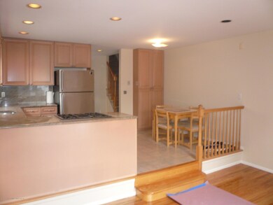 1066 Sheldon Ave, Staten Island, NY 10309 - photo 7