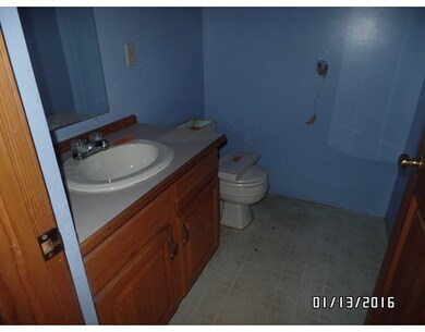 345 Partridge St, Gardner, MA 01440 - photo 6