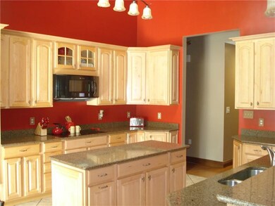 Beautiful Applianced Kitchen with QTZ Counters !!
