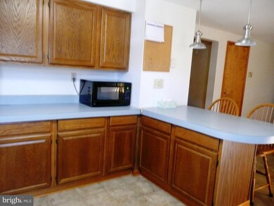 211 Jason Way, Bunker Hill, WV 25413 - photo 6