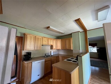 611 S 5th St, Toledo, WA 98591 - photo 5