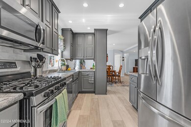 1607 Byron Ct, Toms River, NJ 08755 - photo 7