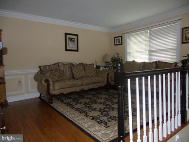 18018 Wilmer Porter Ct, Dumfries, VA 22026 - photo 5
