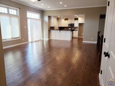 8016 SW 28th Cir, Topeka, KS 66614 - photo 6