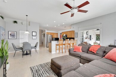 148 Fernwood Crescent, Royal Palm Beach, FL 33411 - photo 5