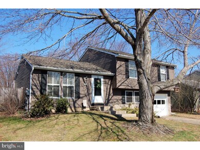 426 Musket Dr, Morrisville, PA 19067 - photo 2