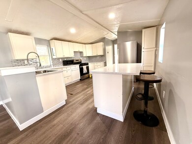 2875 N Hill Field Rd unit 40, Layton, UT 84041 - photo 4