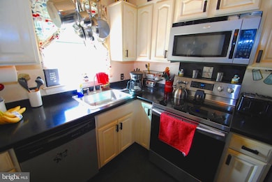 1294 Cooper St unit E8, Edgewater Park, NJ 08010 - photo 4