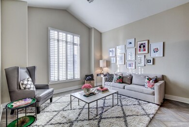 783 W Honey Suckle Dr-12