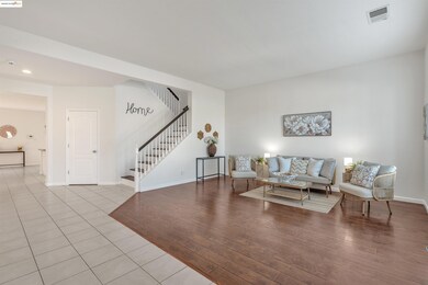 166 Rangewood Dr, Pittsburg, CA 94565 - photo 2