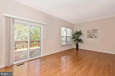 12937 Woodcutter Cir, Germantown, MD 20876 - photo 7