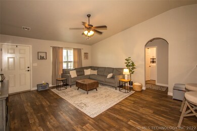 9248 S 256th East Ave, Broken Arrow, OK 74014 - photo 3