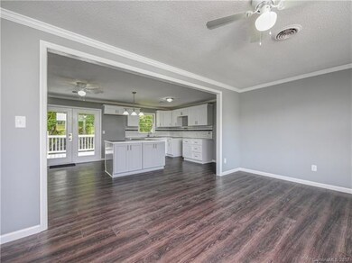 3717 Wilkesboro Hwy, Statesville, NC 28625 - photo 4