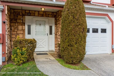 11 Lisa Ct, Matawan, NJ 07747 - photo 2