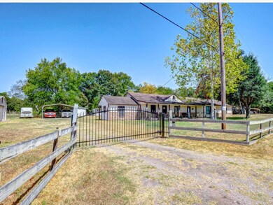 330 Robbie Lee Rd, Magnolia, TX 77354 - photo 6