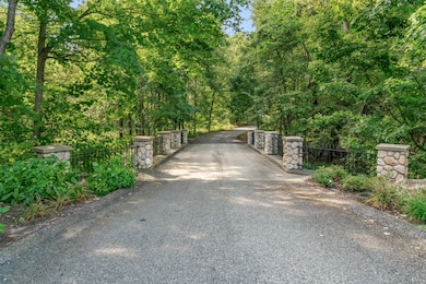 3603 Elk Ct, Zeeland, MI 49464 - photo 2