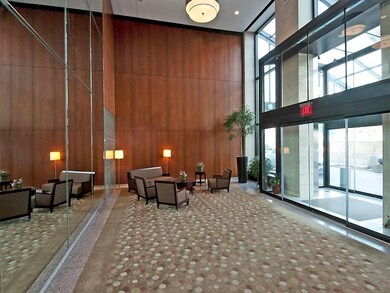Enjoy the amenities of a carefree lifestyle Downto