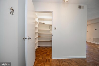 260 W Montgomery Ave unit 304, Ardmore, PA 19003 - photo 7