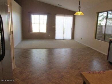 Kitchen+Family Rm