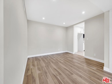 1325 Valley View Rd unit 201, Glendale, CA 91202 - photo 7