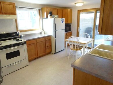 620 Santa fe Ave, Carpentersville, IL 60110 - photo 6