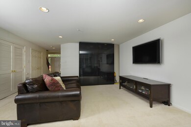 802 Emory Ct, Odenton, MD 21113 - photo 4