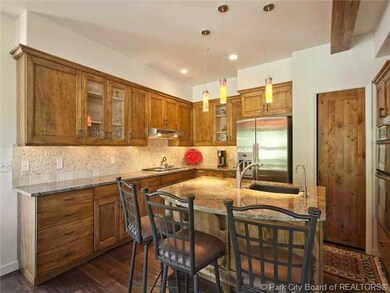 Kitchen. Penthouse Kitchen