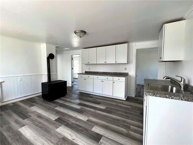 11 Pond St, Westerly, RI 02891 - photo 5