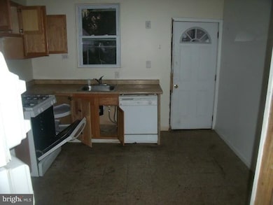 4324 E Lombard St, Baltimore, MD 21224 - photo 3