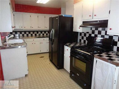 1622 S Holly Way, Lansing, MI 48910 - photo 4