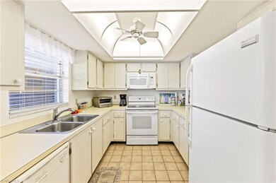 5467 Rattlesnake Hammock Rd unit 302C, Naples, FL 34113 - photo 6