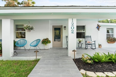 1202 Ashby-27