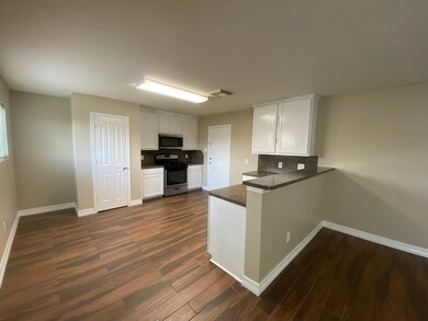 12807 Blue Timbers Ct, Houston, TX 77044 - photo 6