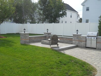 10-12 Pinedale Ave, Methuen, MA 01844 - photo 3