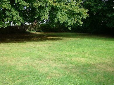 72 Gibbs Ave, Newport, RI 02840 - photo 3