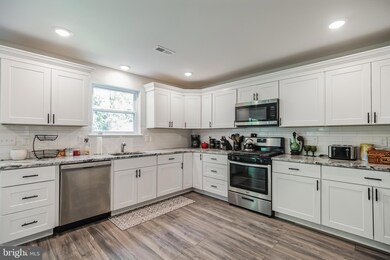 395 Franklin St, Clayton, NJ 08312 - photo 7