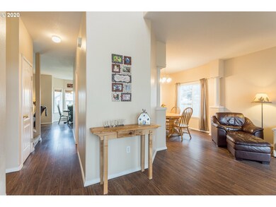 1211 33rd Ave, Forest Grove, OR 97116 - photo 2