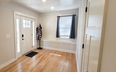 56 Maple St, Hopkinton, NH 03229 - photo 5